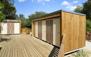 sanibio camping bormes les mimosas village de sanibio sanitaire modulaire pour camping