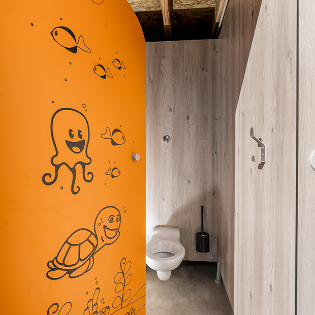 SANIBIO® sanitaire modulaire esthétique pour les tout petits aussi